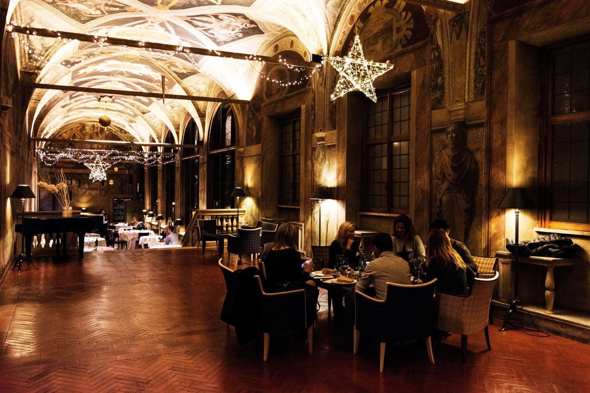 Hotel Columbus 4*