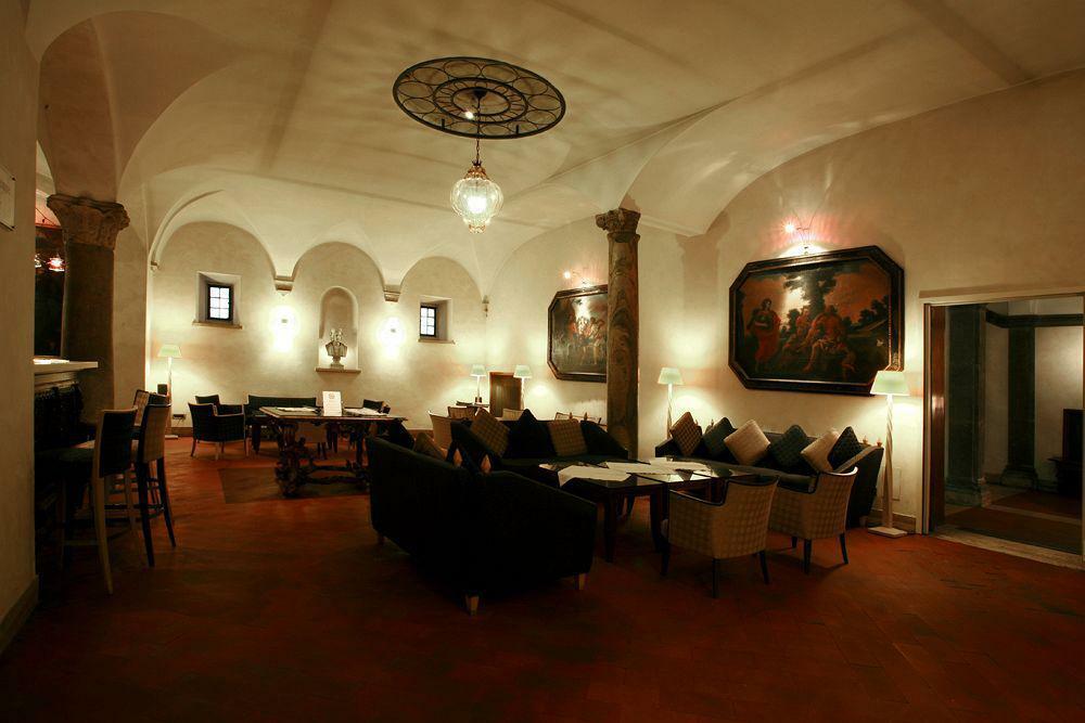Columbus 4*