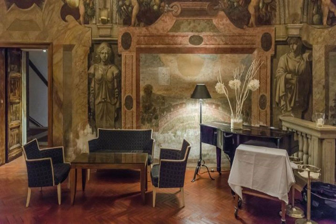 Columbus 4*